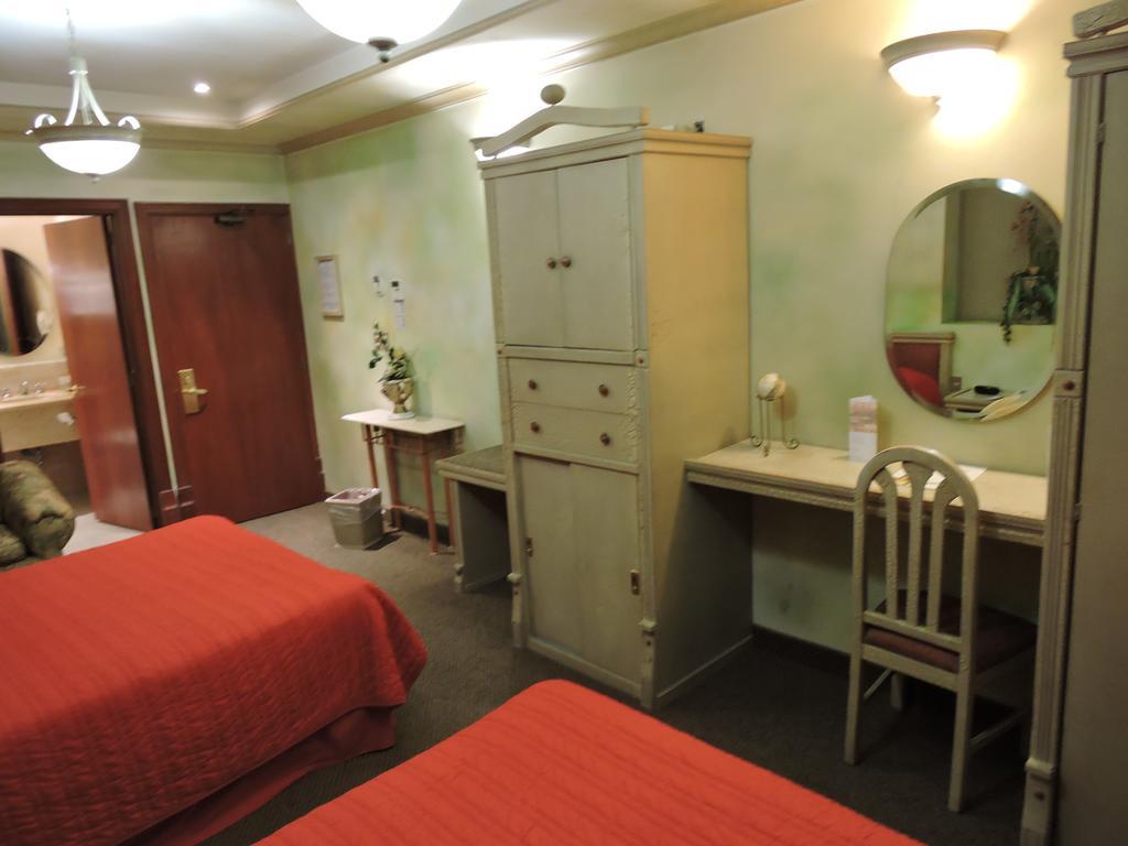 Hotel Quinta Cesar ซานฮวน เด ลอสลากอส ภายนอก รูปภาพ