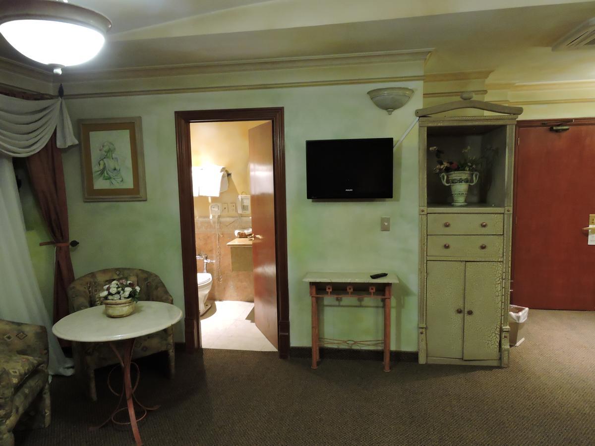 Hotel Quinta Cesar ซานฮวน เด ลอสลากอส ภายนอก รูปภาพ