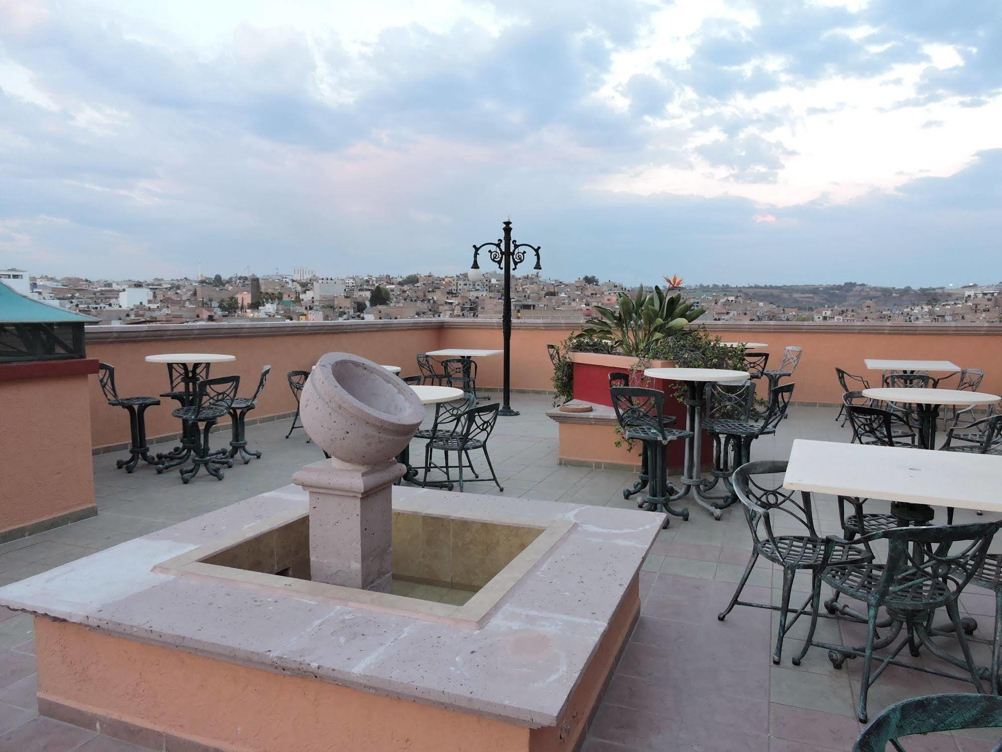 Hotel Quinta Cesar ซานฮวน เด ลอสลากอส ภายนอก รูปภาพ