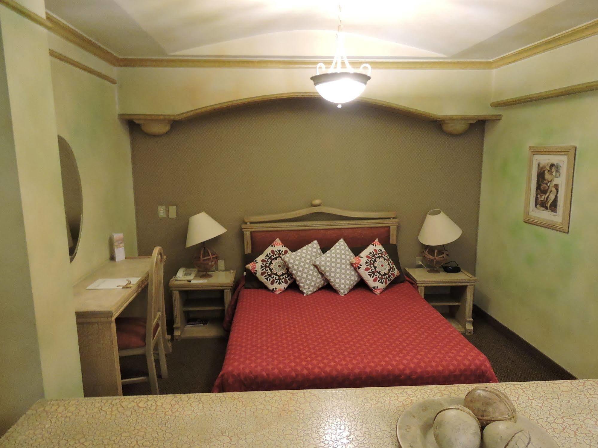 Hotel Quinta Cesar ซานฮวน เด ลอสลากอส ภายนอก รูปภาพ