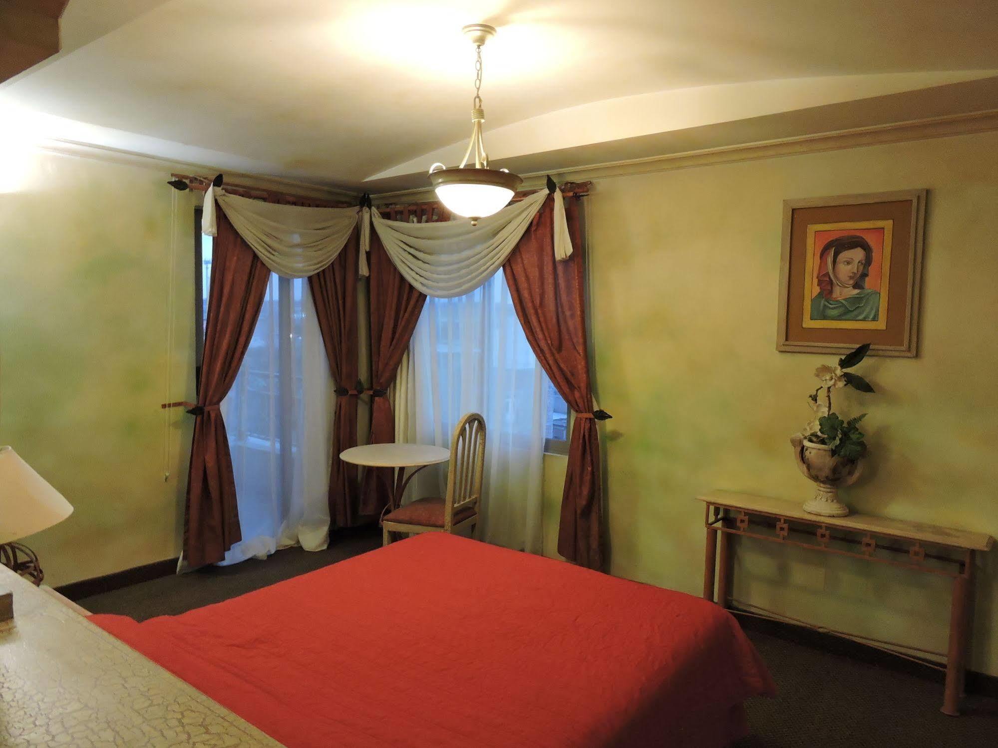 Hotel Quinta Cesar ซานฮวน เด ลอสลากอส ภายนอก รูปภาพ