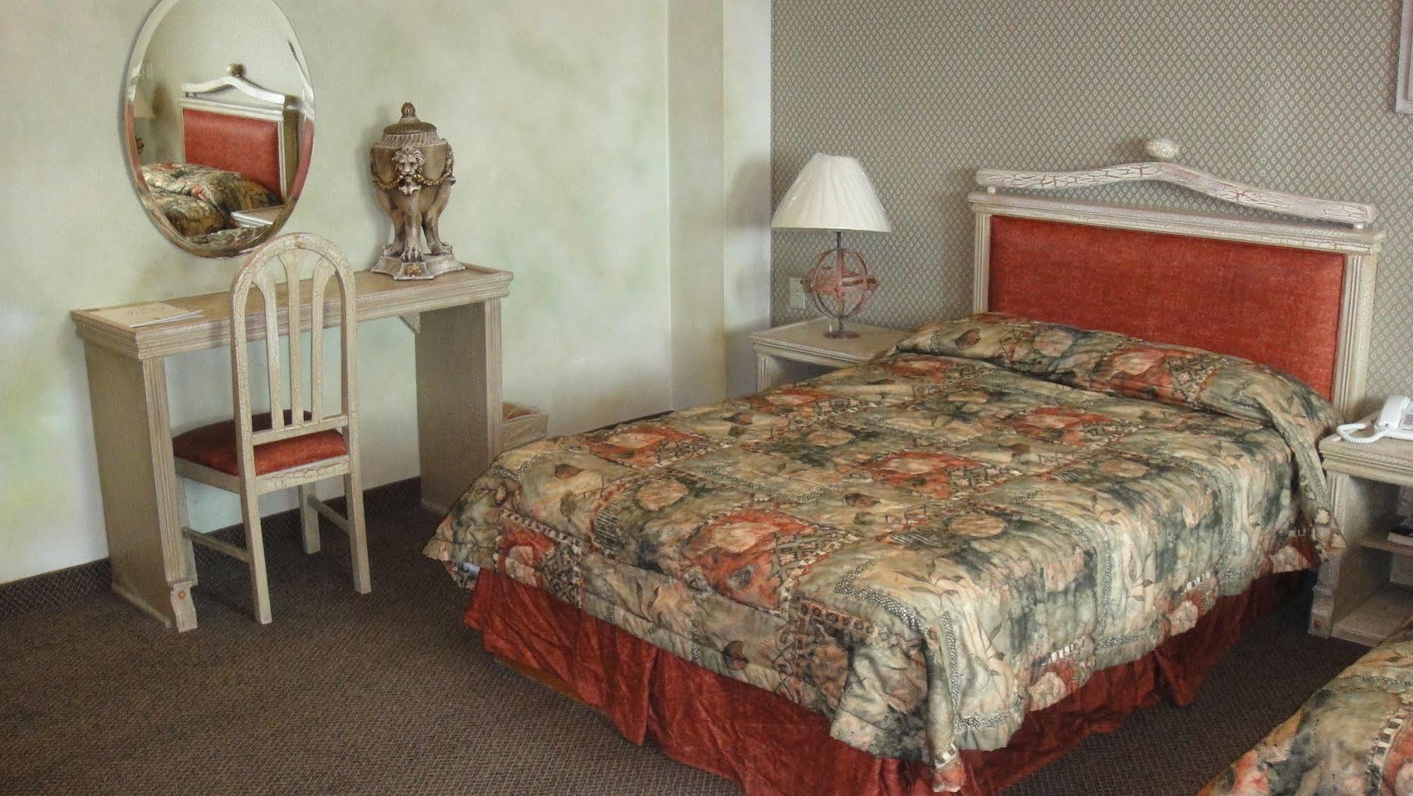 Hotel Quinta Cesar ซานฮวน เด ลอสลากอส ภายนอก รูปภาพ
