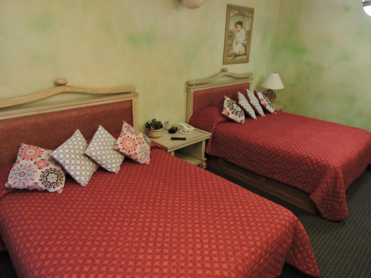 Hotel Quinta Cesar ซานฮวน เด ลอสลากอส ภายนอก รูปภาพ